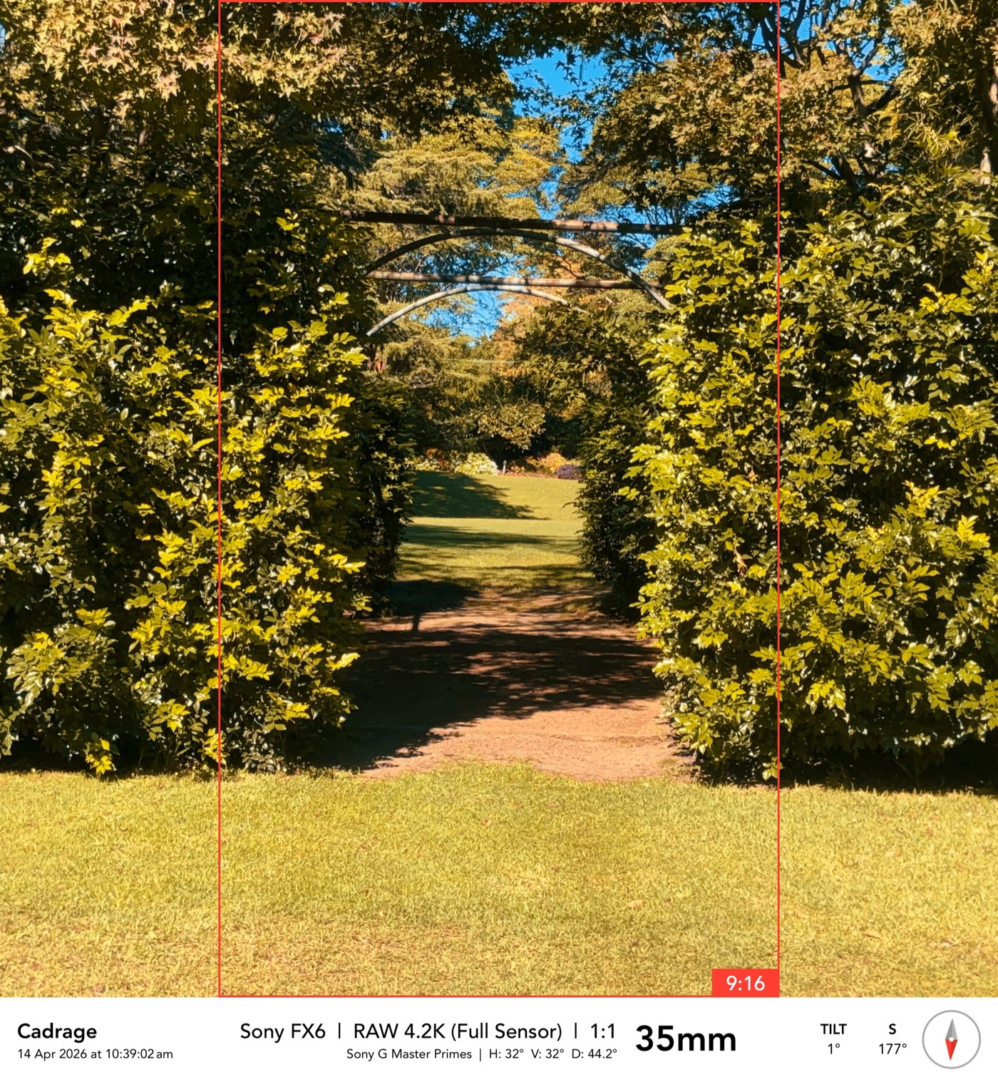 Recce frame, the garden arches at 35mm